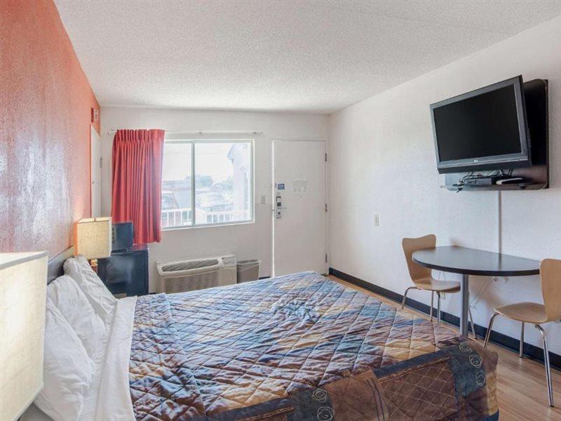 Rodeway Inn Brooklawn Kültér fotó