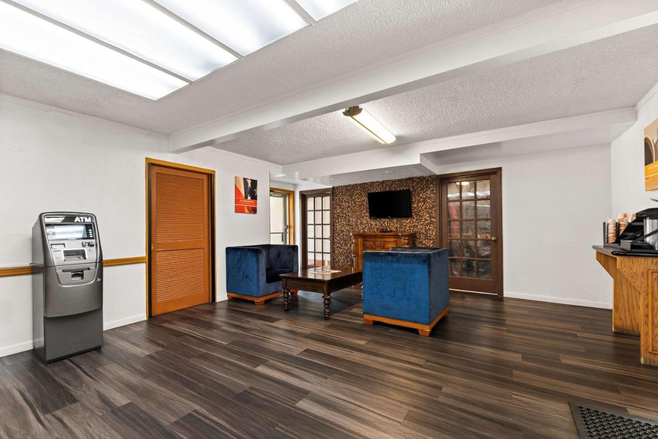 Rodeway Inn Brooklawn Kültér fotó