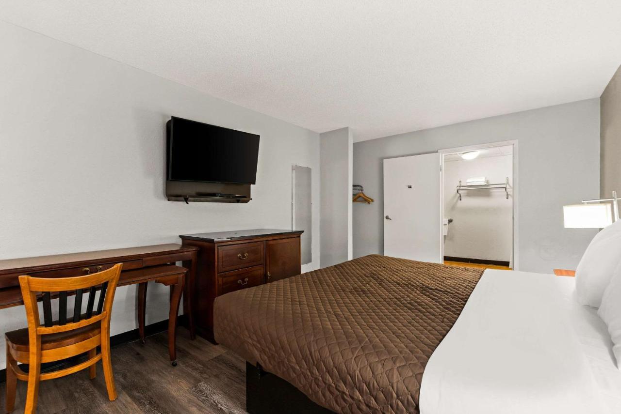 Rodeway Inn Brooklawn Kültér fotó