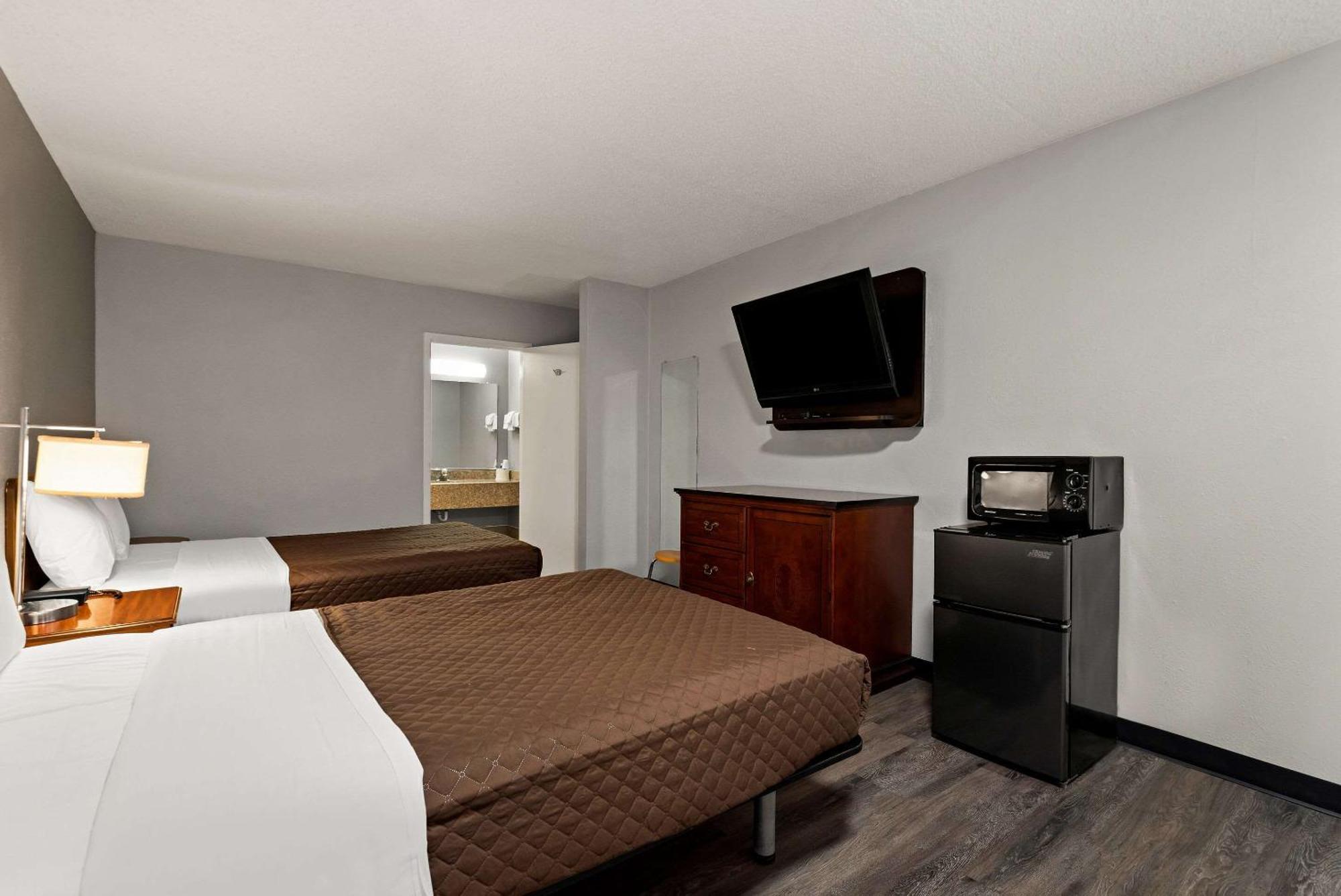 Rodeway Inn Brooklawn Kültér fotó